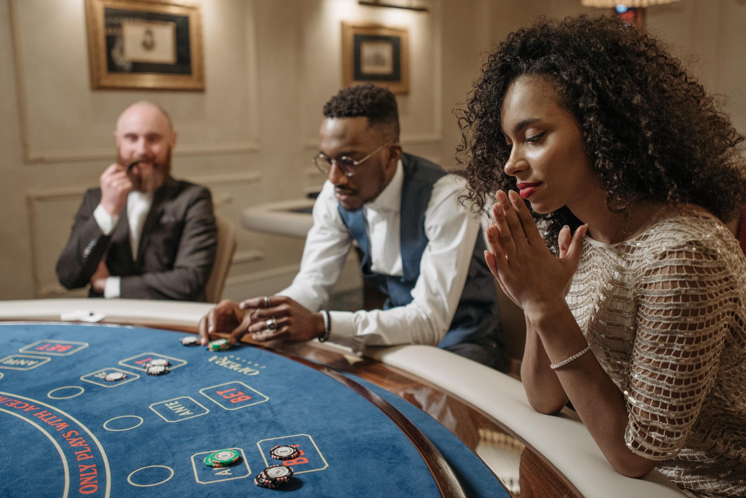 The Psychology of Gambling: Why People Keep Coming Back to Casinos